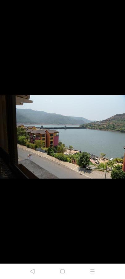 2Bhk Lake View Apartment 拉瓦萨市 外观 照片